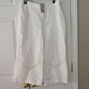 Chico's Elastic Back White Linen  Lace Crochet Crop Pants Sz 1 (8)  NWT